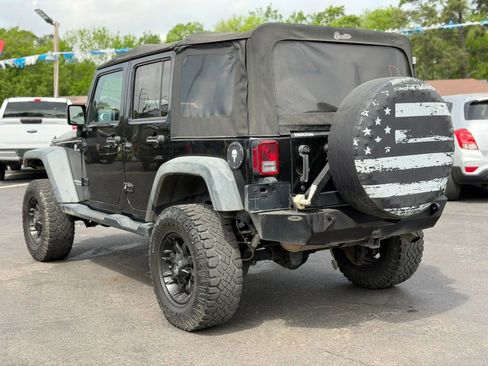 Used 2016 Jeep Wrangler Unlimited Rubicon w/ Dual Top Group image 10