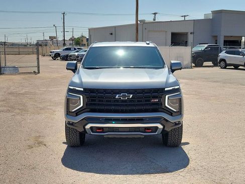 Used 2025 Chevrolet Tahoe Z71 AWD/4WD image 3