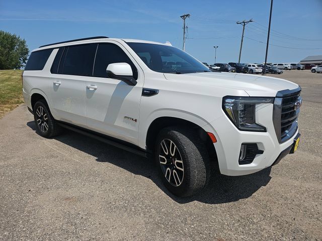 Used 2021 GMC Yukon XL AT4 w/ AT4 Premium Plus Package AWD/4WD image 7