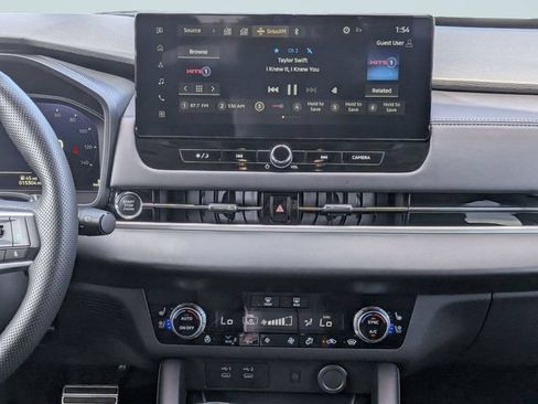 Used 2025 Mitsubishi Outlander SEL AWD/4WD image 17