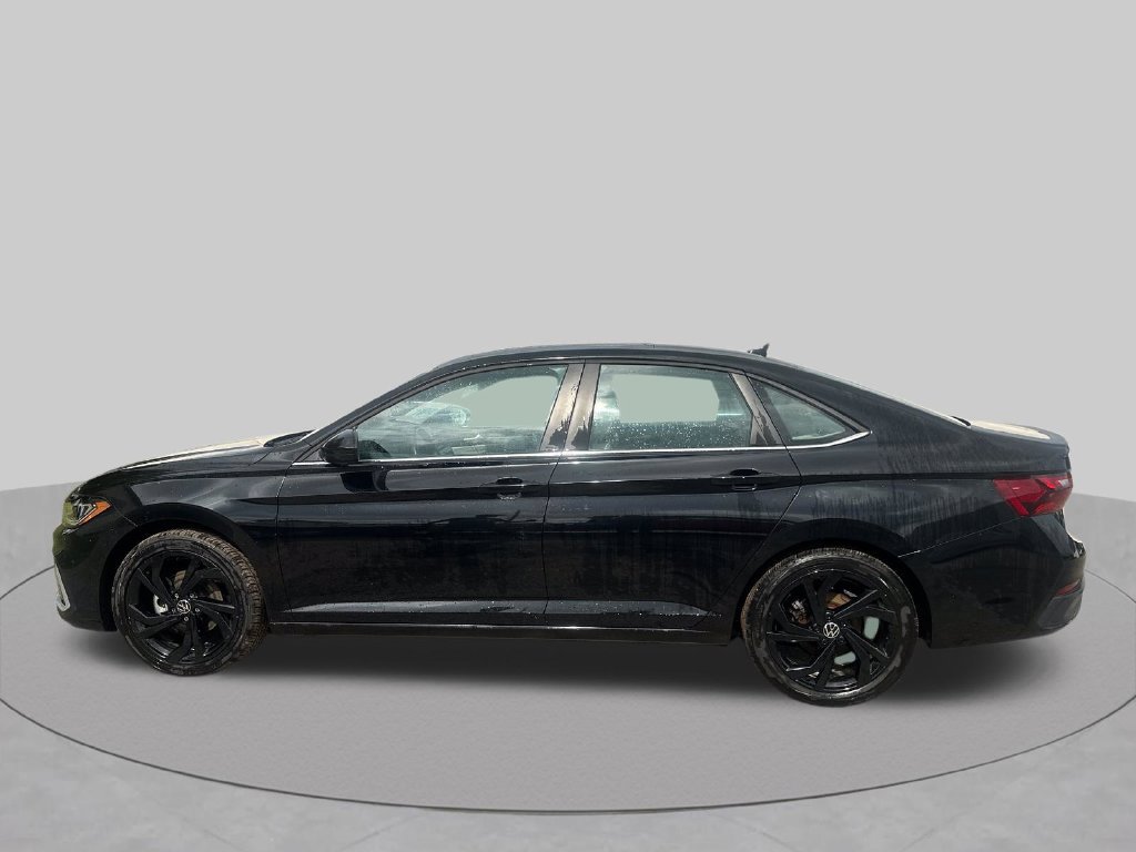 Used 2025 Volkswagen Jetta SE w/ Sunroof Package FWD image 32
