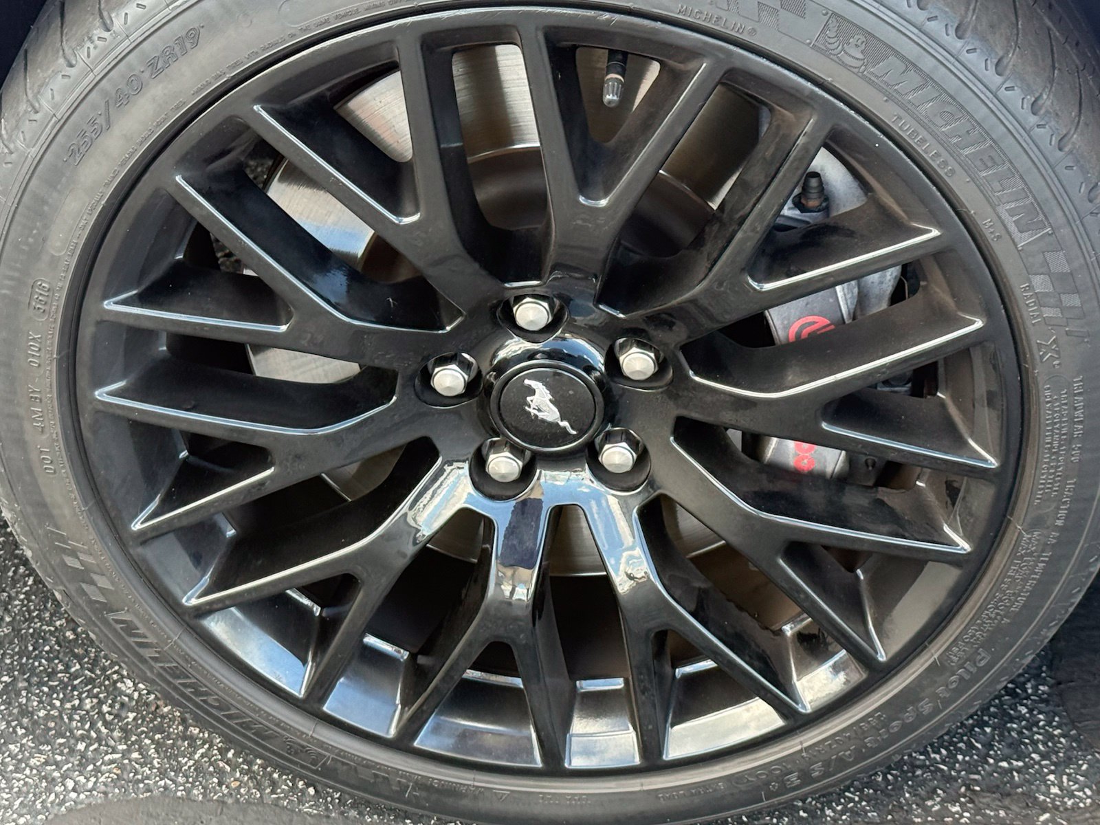 Used 2016 Ford Mustang GT Premium w/ GT Performance Package RWD image 11