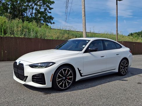 Used 2023 BMW 430i Gran Coupe xDrive w/ M Sport Package AWD/4WD image 3