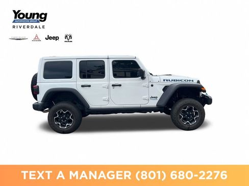 Used 2022 Jeep Wrangler Unlimited Rubicon 4xe w/ Cold Weather Group AWD/4WD image 5