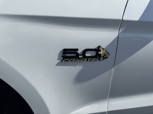 Used 2015 Ford Mustang GT RWD image 8