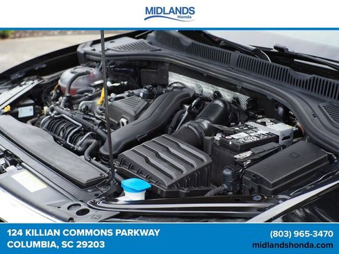 Used 2024 Volkswagen Jetta SE FWD image 16