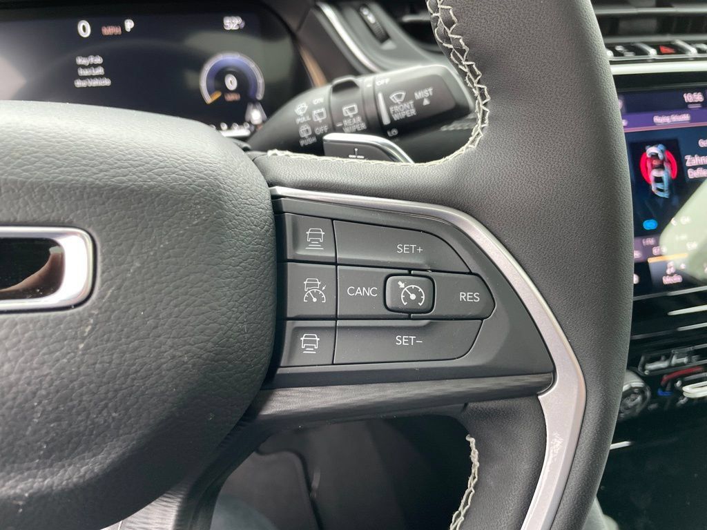 New 2026 Jeep Grand Cherokee Laredo X AWD/4WD image 18