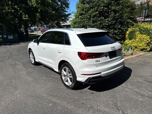 Used 2021 Audi Q3 2.0T Premium w/ Convenience Package AWD/4WD image 4