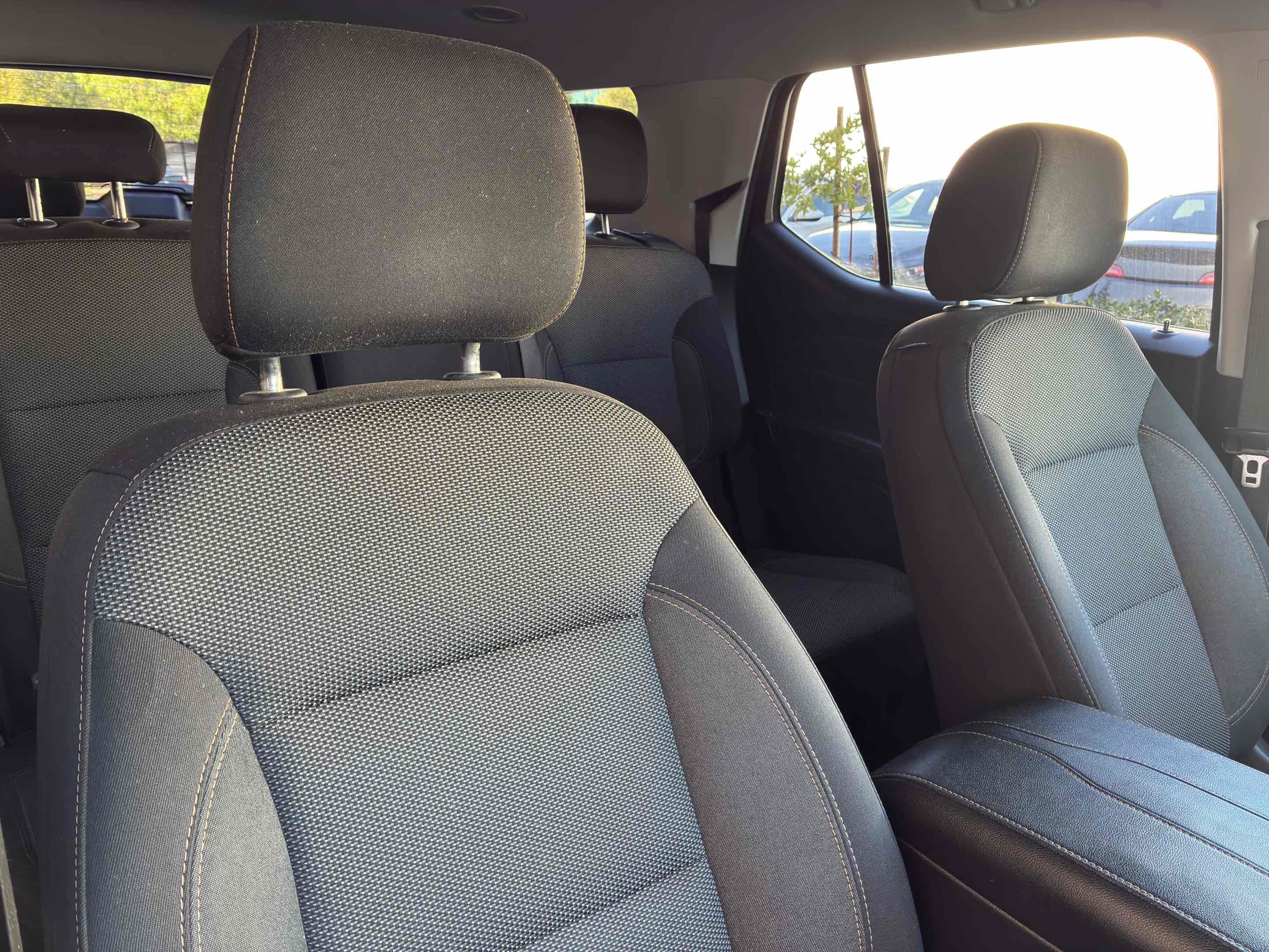 Used 2018 Chevrolet Traverse LT FWD image 44