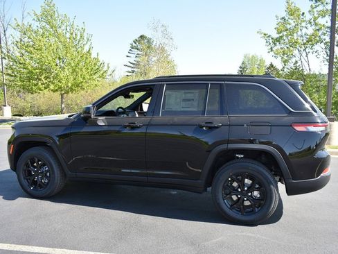 New 2026 Jeep Grand Cherokee Altitude AWD/4WD image 7