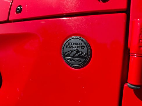 Used 2023 Jeep Wrangler Unlimited Sport AWD/4WD image 11