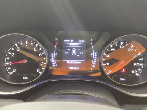 Used 2021 Jeep Compass Latitude AWD/4WD image 23