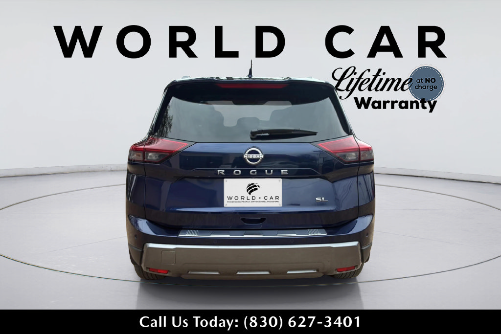 Used 2024 Nissan Rogue SL w/ SL Premium Package FWD image 4