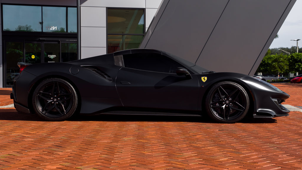 Used 2020 Ferrari 488 Pista Spider RWD image 33