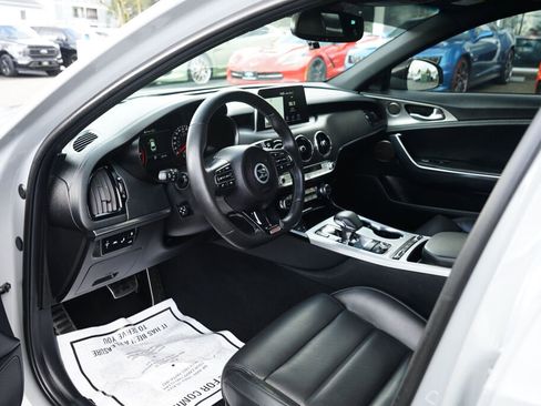 Used 2021 Kia Stinger GT2 image 13
