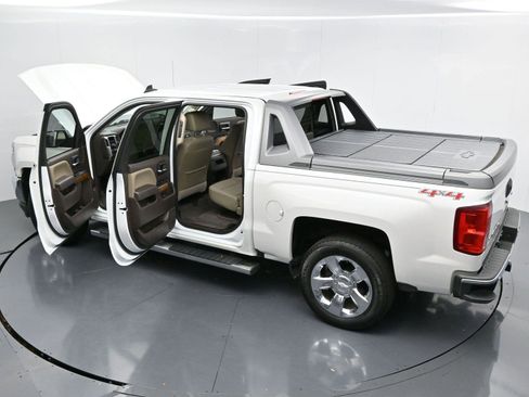 Used 2017 Chevrolet Silverado 1500 LTZ w/ High Desert Package image 43