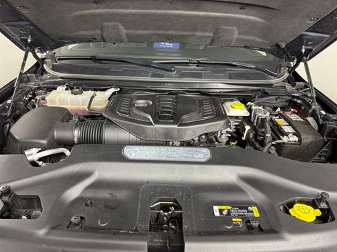 Used 2024 Jeep Wagoneer L Series II w/ Flexible Seating Group image 10