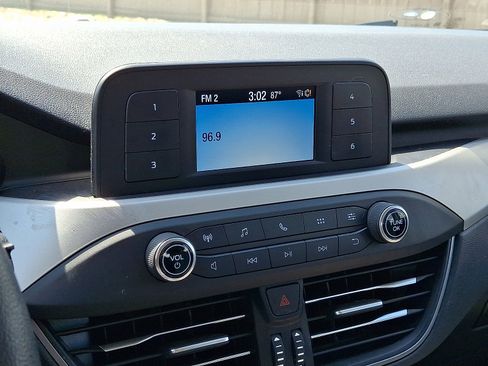 Used 2021 Ford Escape S AWD/4WD image 18