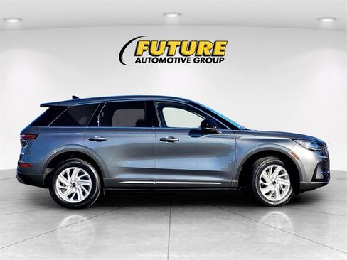 Used 2024 Lincoln Corsair FWD image 3