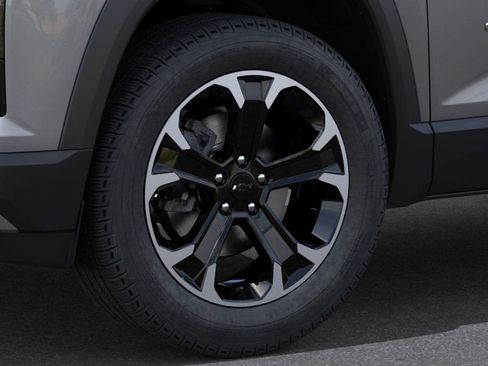 New 2025 Chevrolet Equinox LT image 35