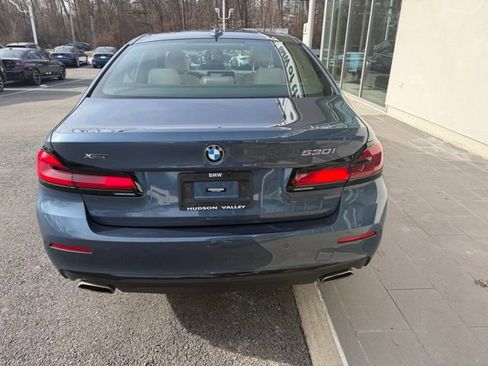 Used 2023 BMW 530i xDrive w/ Premium Package image 8