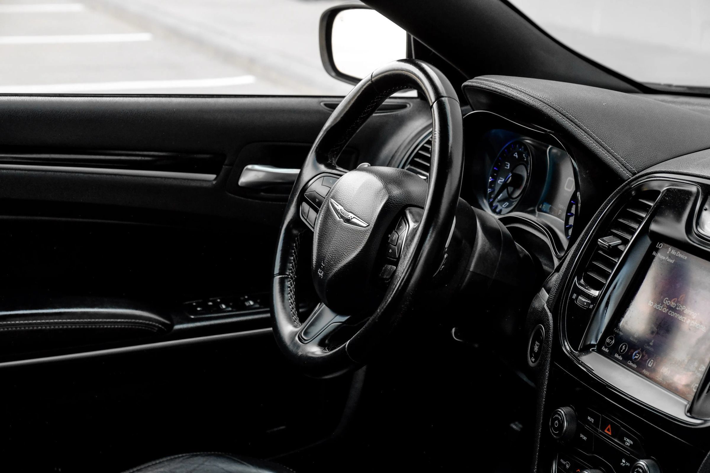Used 2019 Chrysler 300 S RWD image 22