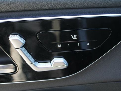 Certified 2025 Mercedes-Benz GLC 350e 4MATIC image 23