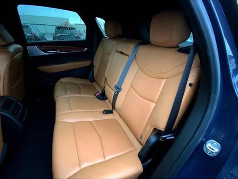 Used 2025 Cadillac XT5 Premium Luxury image 26