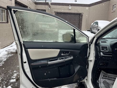 Used 2017 Subaru Crosstrek 2.0i Limited image 10