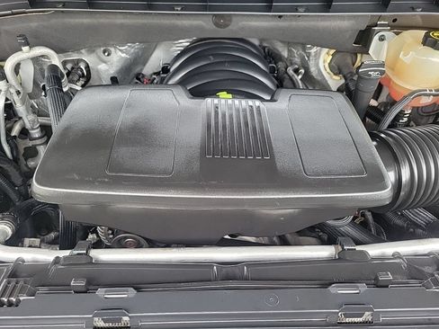 Used 2021 GMC Sierra 1500 AT4 w/ Driver Alert Package II AWD/4WD image 11