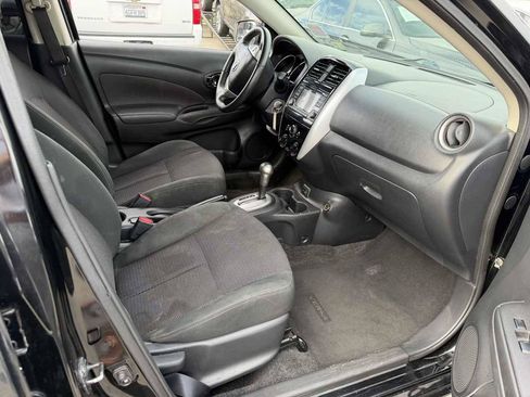 Used 2017 Nissan Versa SV w/ SV Special Edition Package FWD image 15