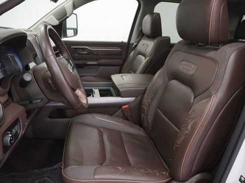 Used 2025 RAM 1500 Limited AWD/4WD image 16