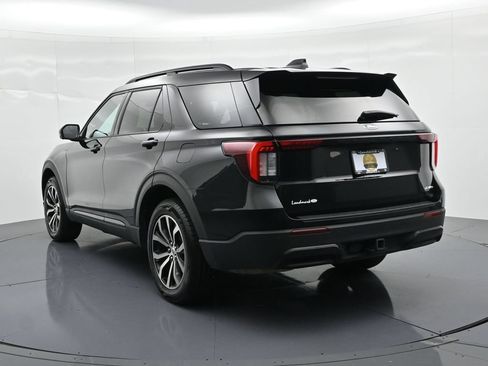 Used 2025 Ford Explorer ST-Line AWD/4WD image 8