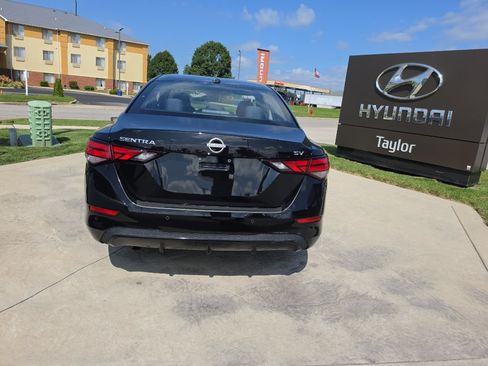 Used 2024 Nissan Sentra SV FWD image 6