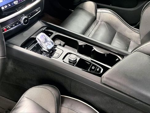 Used 2024 Volvo S60 B5 Plus w/ Protection Package Premier image 16