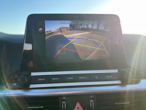 Used 2023 Kia Forte LX image 40