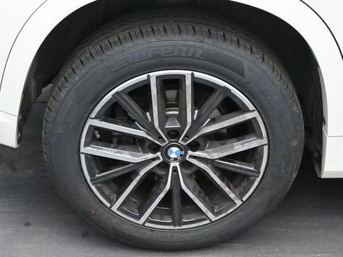 Used 2023 BMW X1 xDrive28i w/ M Sport Package AWD/4WD image 39