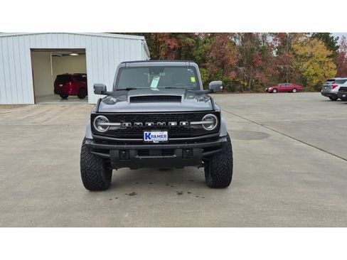 Used 2022 Ford Bronco Outer Banks image 3