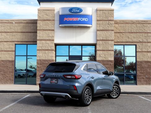 New 2026 Ford Escape SE image 6