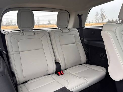 Used 2025 Lincoln Aviator Reserve w/ Illumination Package AWD/4WD image 31