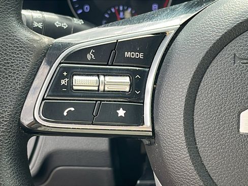 Used 2024 Kia Forte LXS image 16