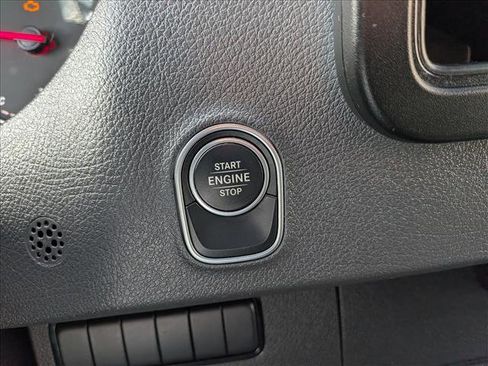 Used 2024 Mercedes-Benz Sprinter 2500 image 33