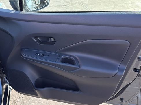 Used 2023 Nissan Versa S w/ Trunk Package image 32