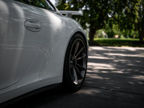 Used 2015 Porsche 911 GT3 RWD image 69