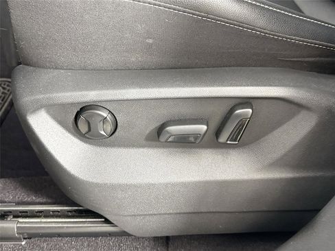 Used 2021 Volkswagen Atlas SE w/ Panoramic Sunroof Package image 30