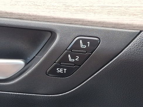 Used 2024 Toyota Grand Highlander AWD image 23