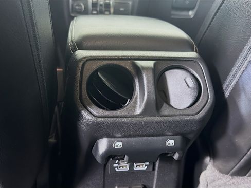 Used 2023 Jeep Wrangler Unlimited Sahara w/ Cold Weather Group AWD/4WD image 26