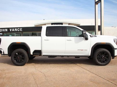 New 2026 GMC Sierra 2500 AT4 w/ AT4 Premium Plus Package image 14