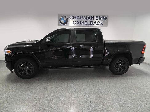 Used 2020 RAM 1500 Limited w/ Black Appearance Package AWD/4WD image 3