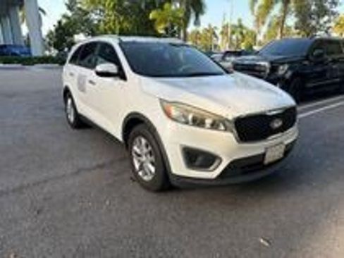 Used 2016 Kia Sorento LX FWD image 5